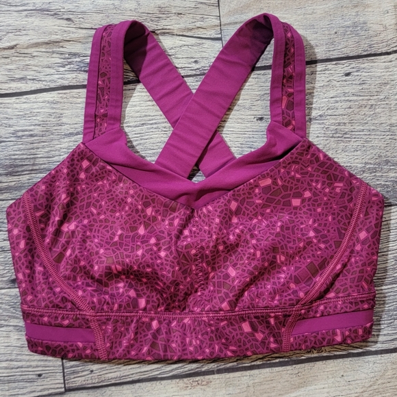 Lululemon Rack Pack size 4 Bra raspberry geometric - Picture 3 of 7